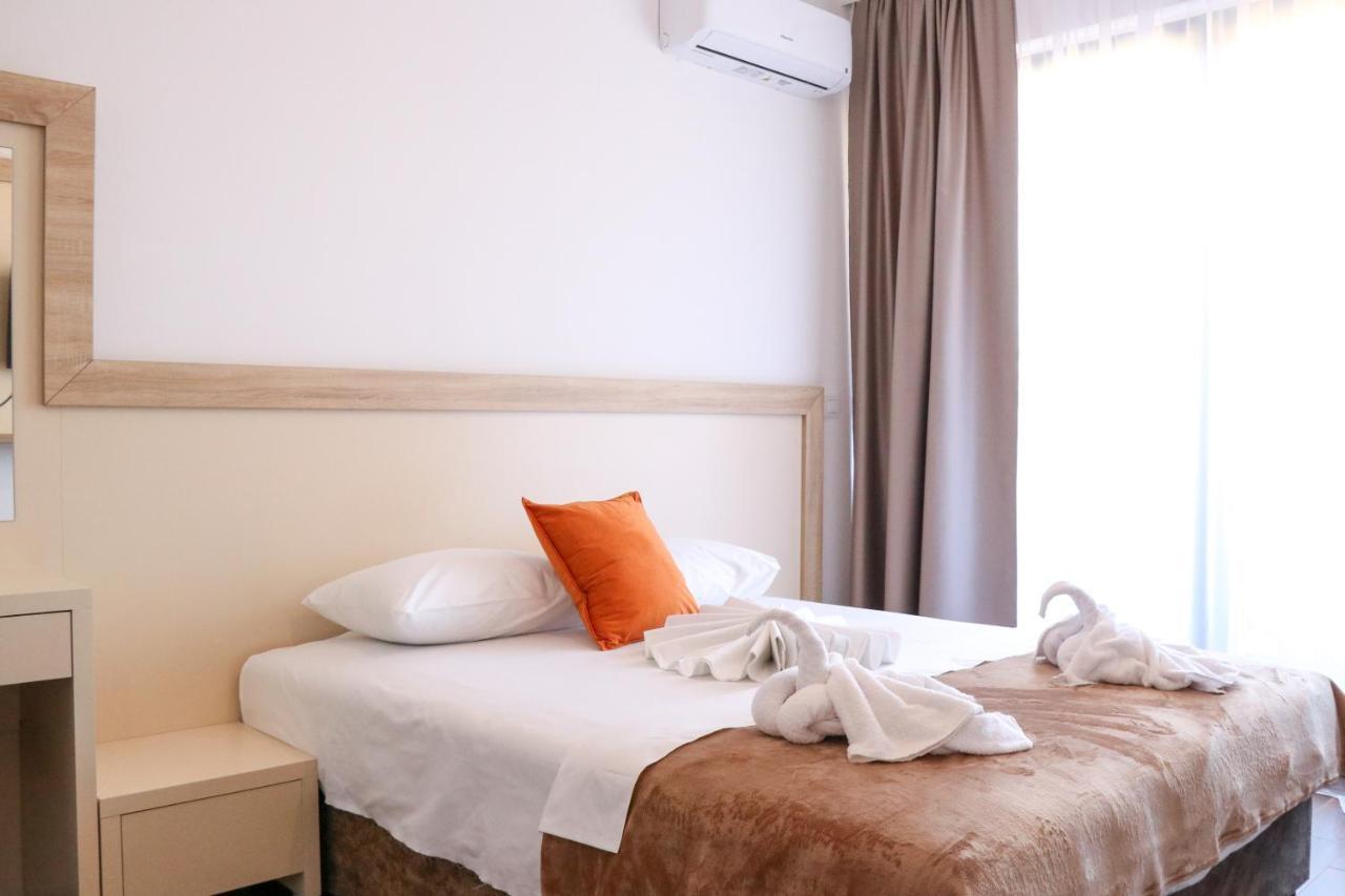 Hotel Xelent à Ulcinj Extérieur photo